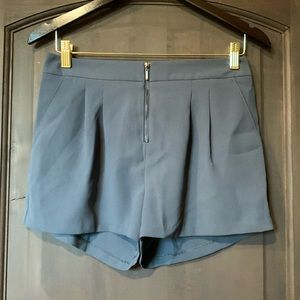 Grey dress like shorts